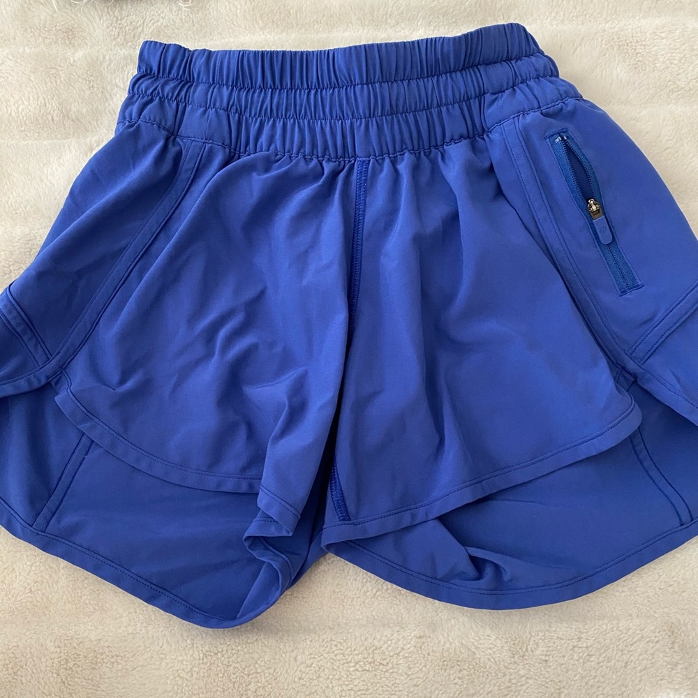 Lululemon tracker shorts